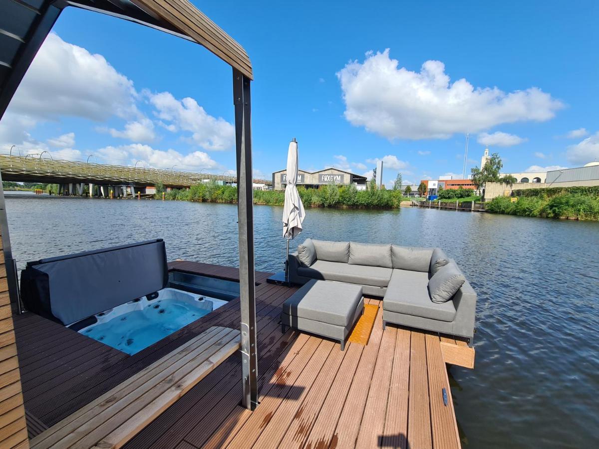 Wikkelboats @ Tramkade Den Bosch Vila Orthen Exterior foto